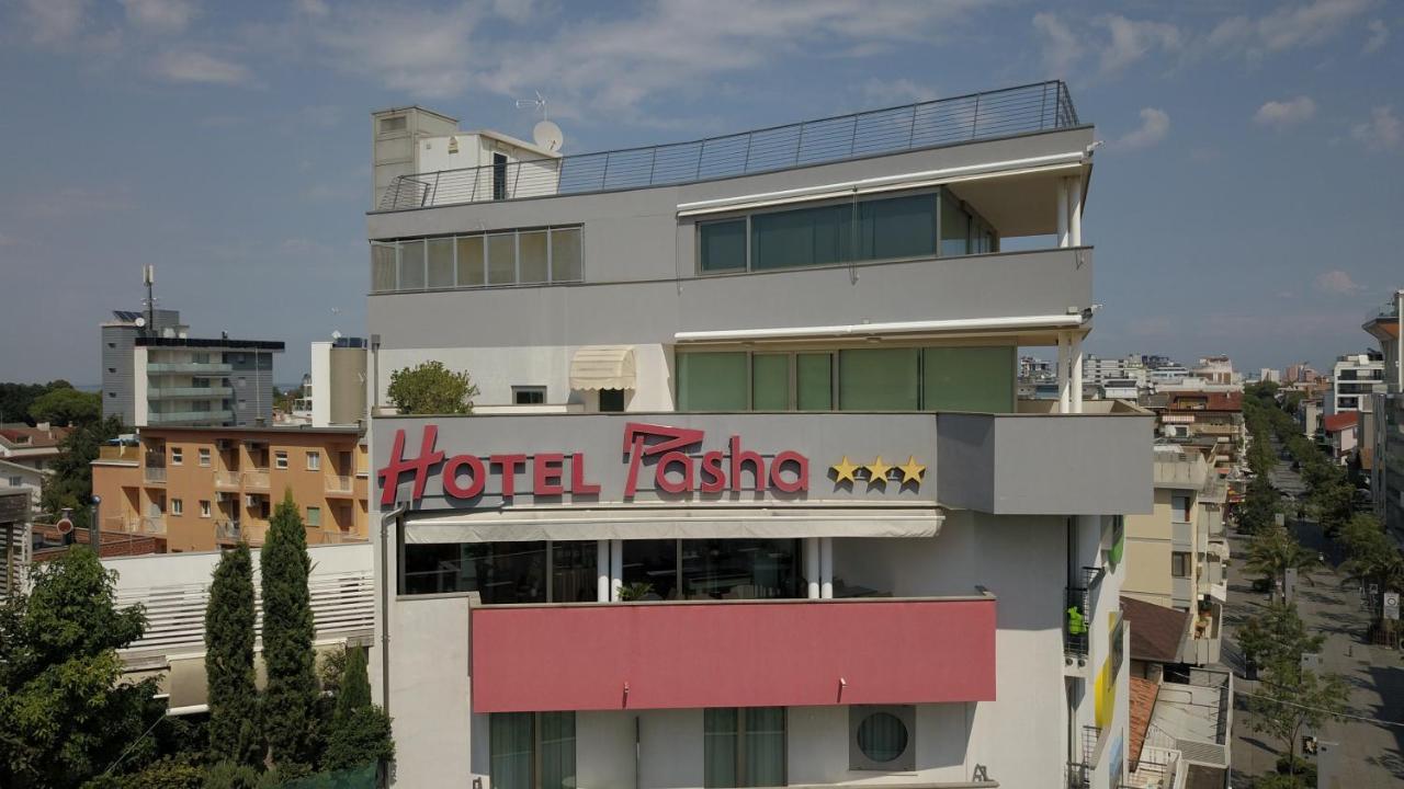 Hotel Pasha Ліньяно-Сабб'ядоро Екстер'єр фото